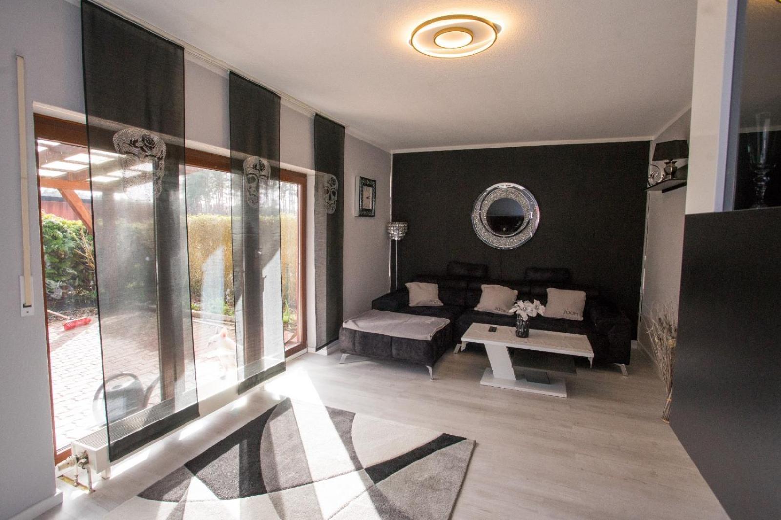 Zum Kaeutzchen 120Qm Ferienhaus 8 Personen 4 Schlafzimmer Nossentiner Huette المظهر الخارجي الصورة
