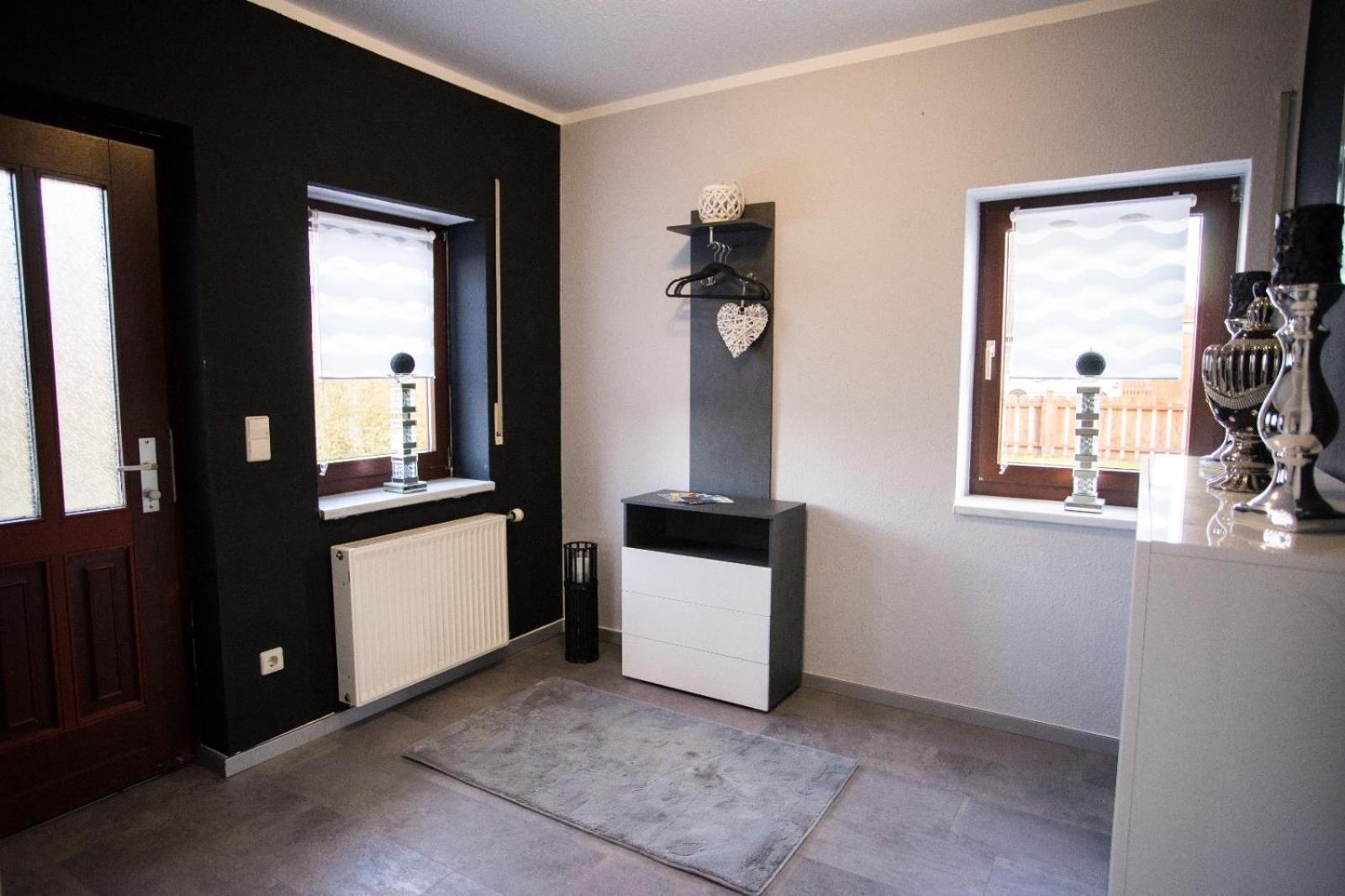 Zum Kaeutzchen 120Qm Ferienhaus 8 Personen 4 Schlafzimmer Nossentiner Huette المظهر الخارجي الصورة