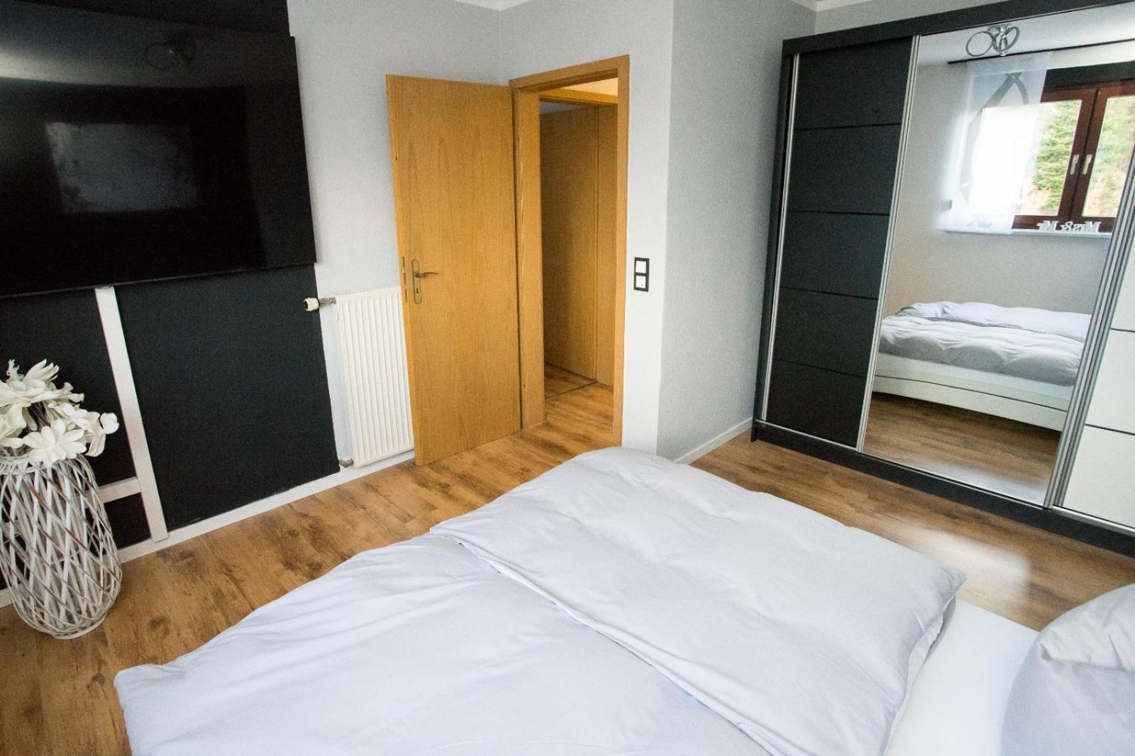 Zum Kaeutzchen 120Qm Ferienhaus 8 Personen 4 Schlafzimmer Nossentiner Huette المظهر الخارجي الصورة