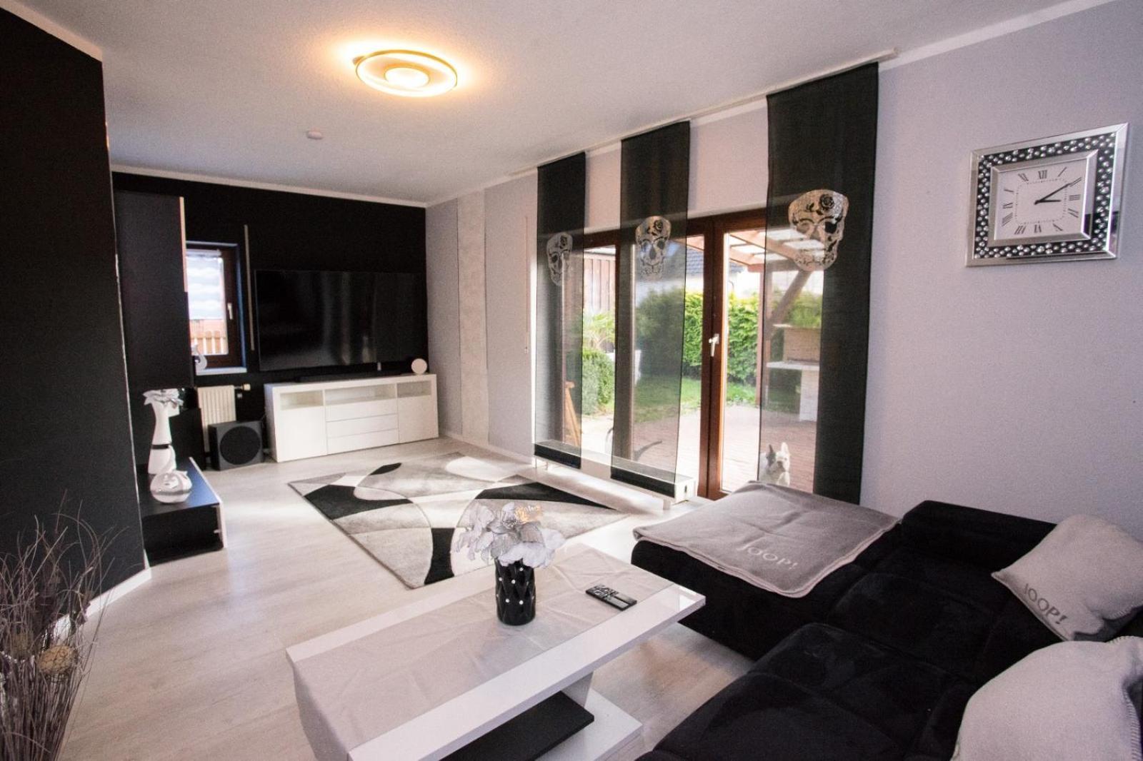 Zum Kaeutzchen 120Qm Ferienhaus 8 Personen 4 Schlafzimmer Nossentiner Huette المظهر الخارجي الصورة