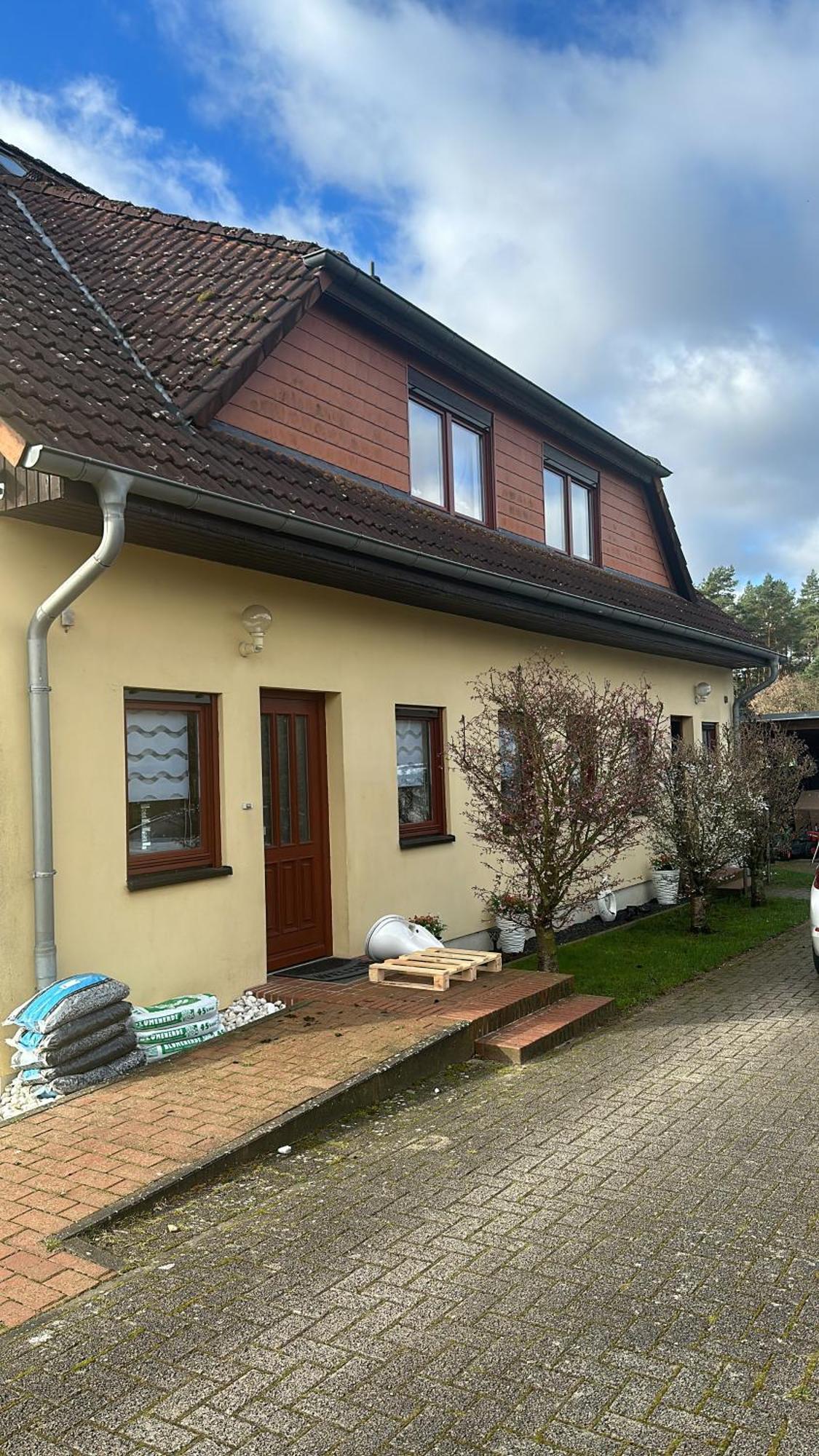 Zum Kaeutzchen 120Qm Ferienhaus 8 Personen 4 Schlafzimmer Nossentiner Huette المظهر الخارجي الصورة
